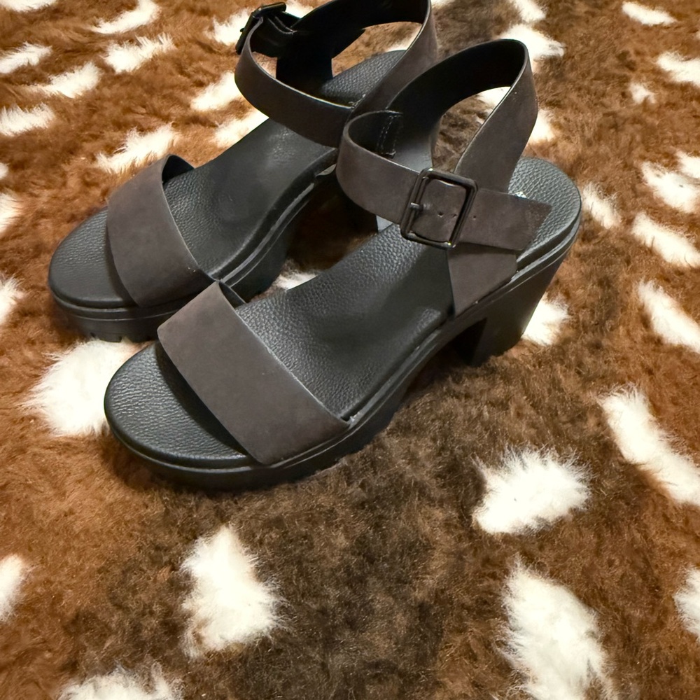 Stylish Black Women's Chunky Heels